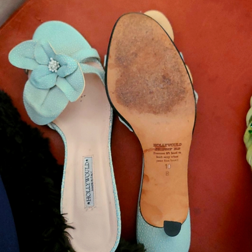 Shooes from italy kitten heel